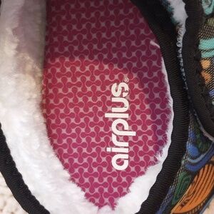 - Slippers & Airplus sole inserts